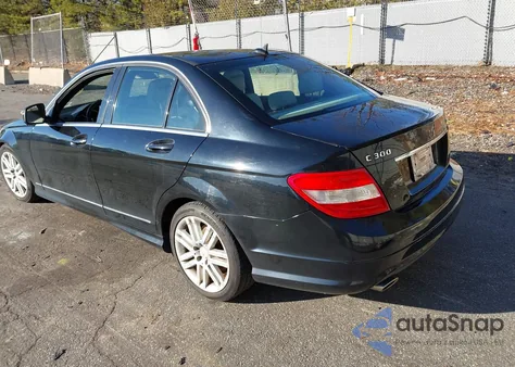 2009 Mercedes-Benz C 300 Luxury 4Matic/Sport 4Matic from USA, damaged, VIN WDDGF81X29F229478